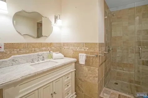 168 Undercliff Avenue Edgewater NJ 07020