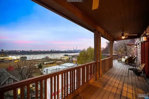 168 Undercliff Avenue Edgewater NJ 07020