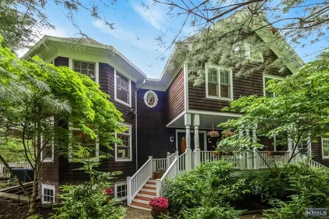 42 Dwight Place Englewood NJ 07631
