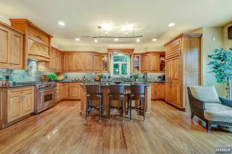 42 Dwight Place Englewood NJ 07631