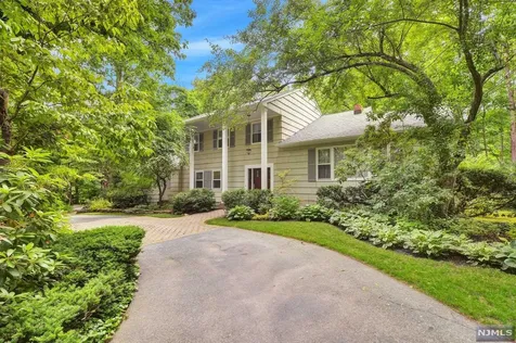 100 Choctaw Trail Ringwood NJ 07456