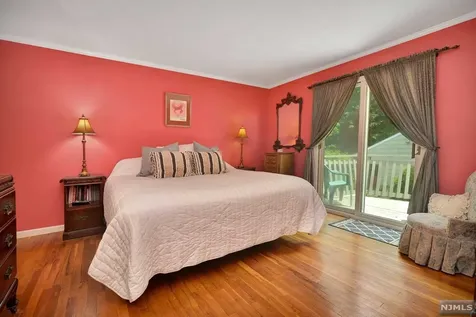 100 Choctaw Trail Ringwood NJ 07456
