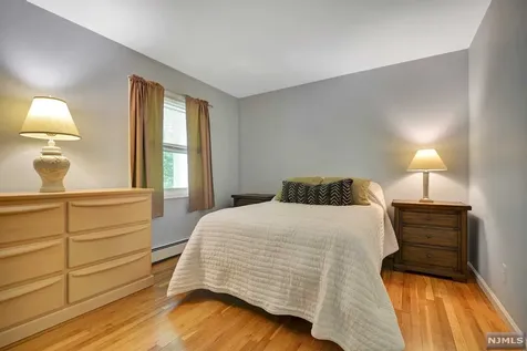 100 Choctaw Trail Ringwood NJ 07456