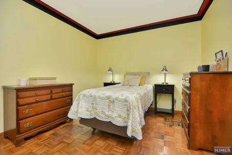 100 Choctaw Trail Ringwood NJ 07456