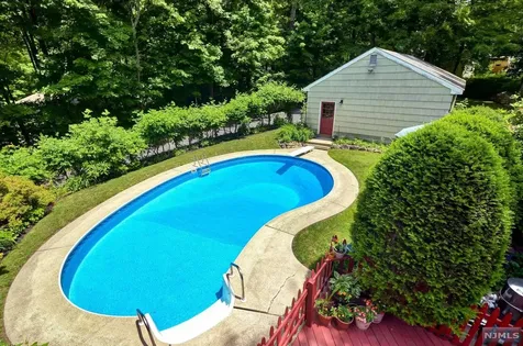 100 Choctaw Trail Ringwood NJ 07456