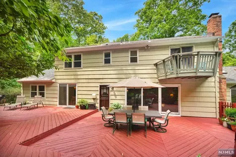 100 Choctaw Trail Ringwood NJ 07456