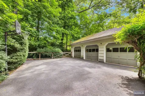 100 Choctaw Trail Ringwood NJ 07456