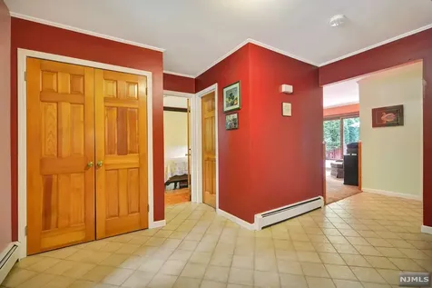 100 Choctaw Trail Ringwood NJ 07456