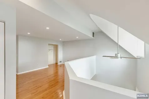 704 River Renaissance East Rutherford NJ 07073