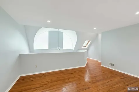 704 River Renaissance East Rutherford NJ 07073