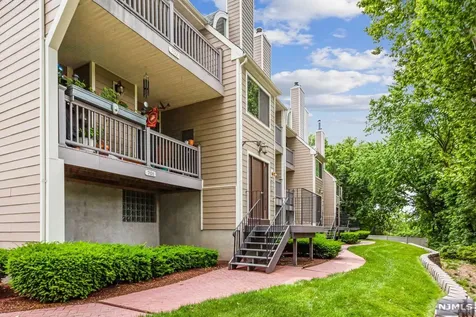 704 River Renaissance East Rutherford NJ 07073
