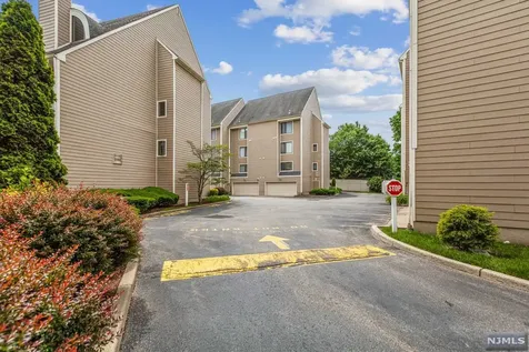 704 River Renaissance East Rutherford NJ 07073