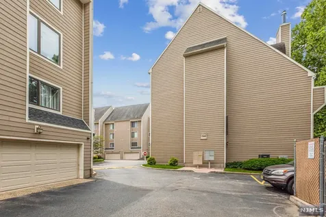 704 River Renaissance East Rutherford NJ 07073
