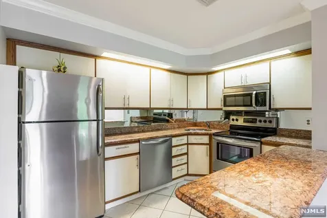704 River Renaissance East Rutherford NJ 07073
