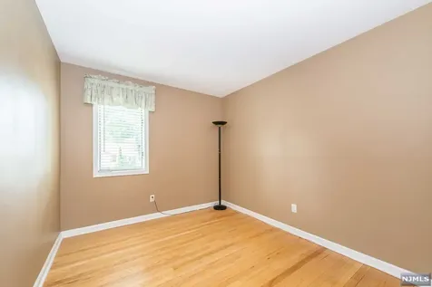 175 Vreeland Avenue Bergenfield NJ 07621