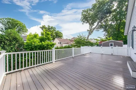 175 Vreeland Avenue Bergenfield NJ 07621