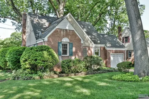 194 Johnson Avenue Dumont NJ 07628