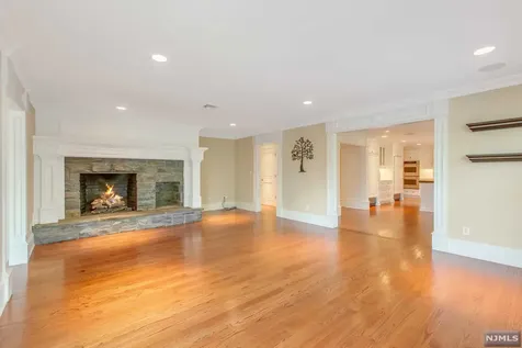 18 Golfview Drive Upper Saddle River NJ 07458