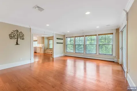 18 Golfview Drive Upper Saddle River NJ 07458