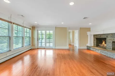 18 Golfview Drive Upper Saddle River NJ 07458
