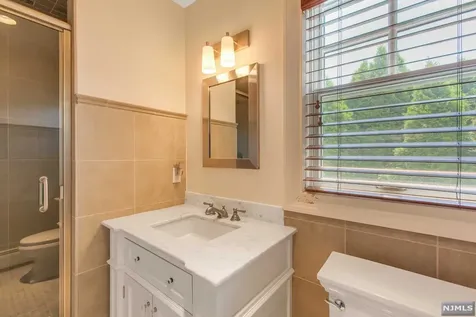 18 Golfview Drive Upper Saddle River NJ 07458