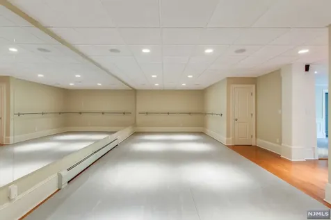 18 Golfview Drive Upper Saddle River NJ 07458
