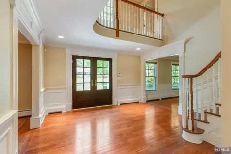 18 Golfview Drive Upper Saddle River NJ 07458