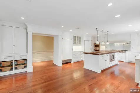 18 Golfview Drive Upper Saddle River NJ 07458