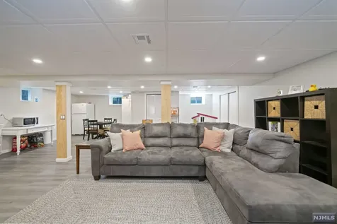 619 Cleveland Avenue River Vale NJ 07675