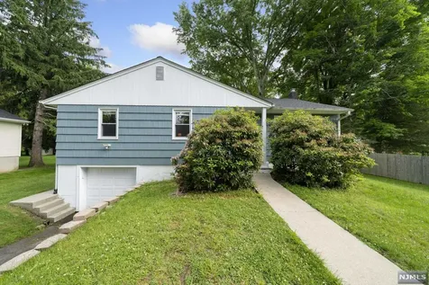 619 Cleveland Avenue River Vale NJ 07675
