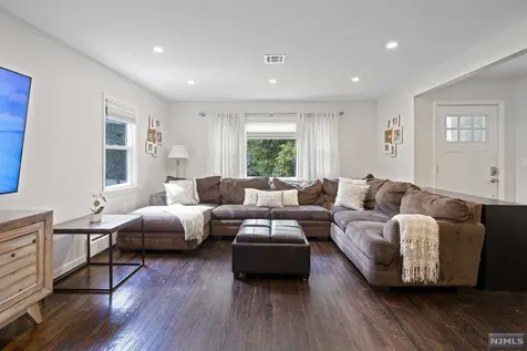 619 Cleveland Avenue River Vale NJ 07675
