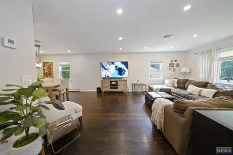 619 Cleveland Avenue River Vale NJ 07675