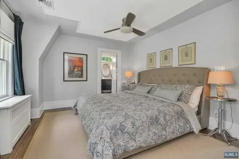 380 Meadowbrook Avenue Ridgewood NJ 07450