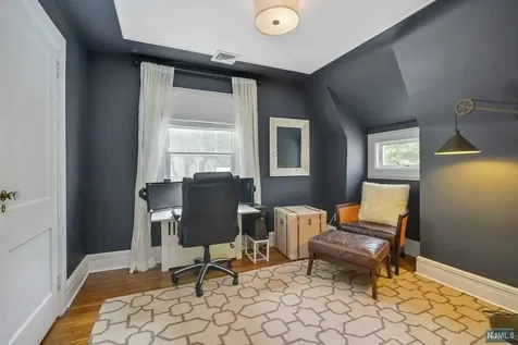 380 Meadowbrook Avenue Ridgewood NJ 07450