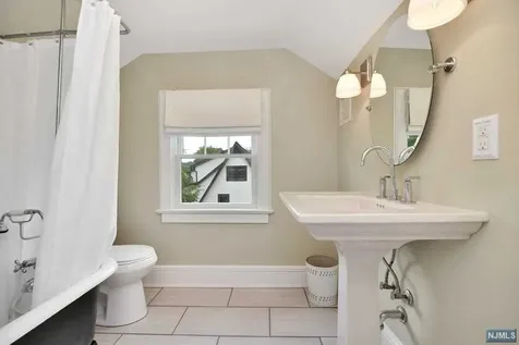 380 Meadowbrook Avenue Ridgewood NJ 07450