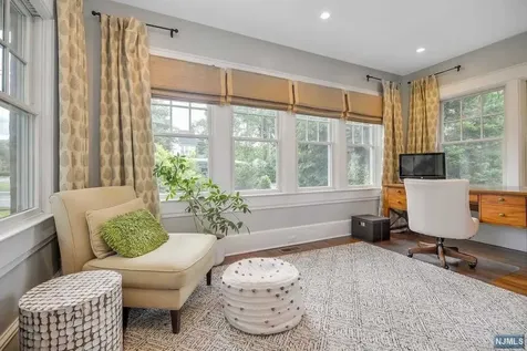 380 Meadowbrook Avenue Ridgewood NJ 07450