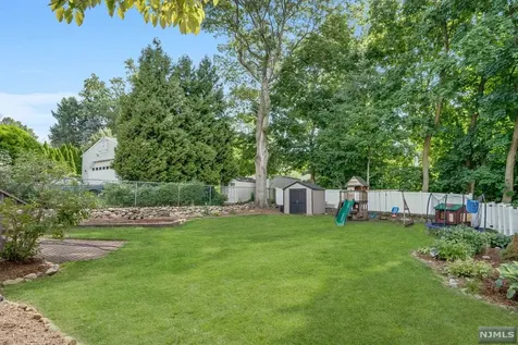 86 Chestnut Street Midland Park NJ 07432