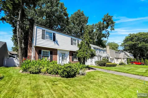 321 Windsor Road Englewood NJ 07631