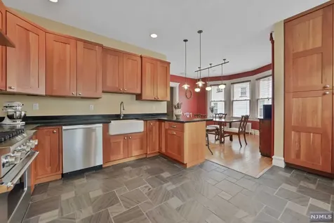 37 W Newell Avenue Rutherford NJ 07070