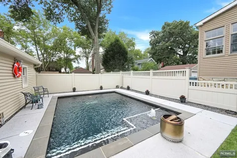 37 W Newell Avenue Rutherford NJ 07070