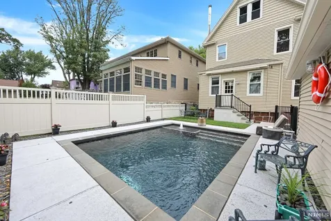 37 W Newell Avenue Rutherford NJ 07070