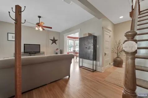 37 W Newell Avenue Rutherford NJ 07070