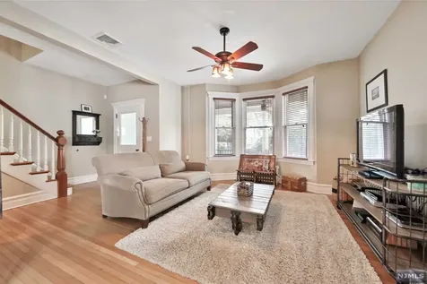 37 W Newell Avenue Rutherford NJ 07070