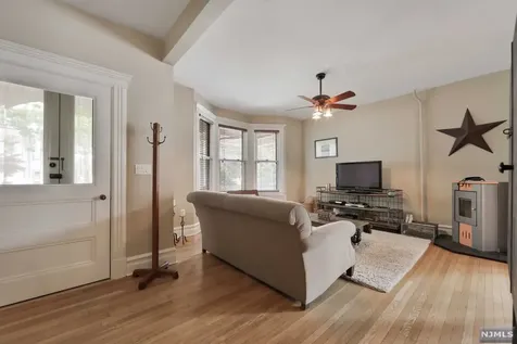 37 W Newell Avenue Rutherford NJ 07070