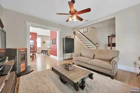 37 W Newell Avenue Rutherford NJ 07070