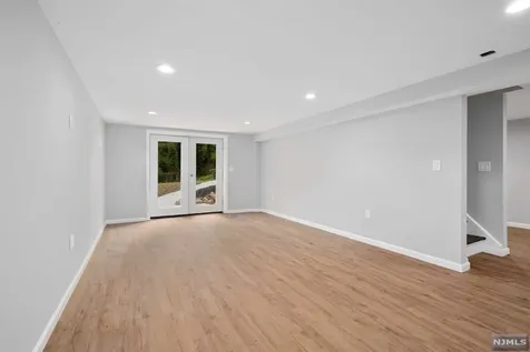 693 Blue Hill Road River Vale NJ 07675