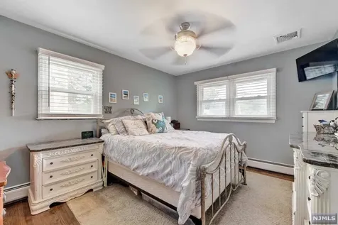 53 Minnehaha Boulevard Oakland NJ 07436