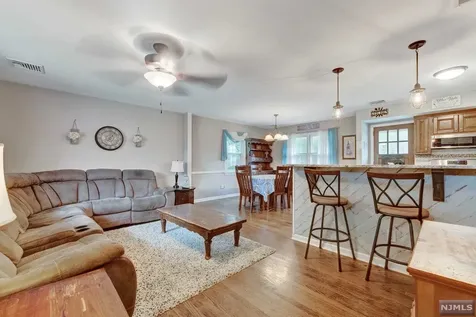 53 Minnehaha Boulevard Oakland NJ 07436