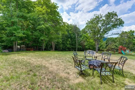 53 Minnehaha Boulevard Oakland NJ 07436