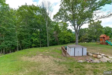 53 Minnehaha Boulevard Oakland NJ 07436